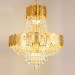 Lámpara colgante de cristal dorado, elegante y decorativa.