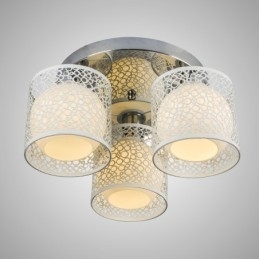 Lámpara de techo empotrada de tres luces con cúpula de vidrio