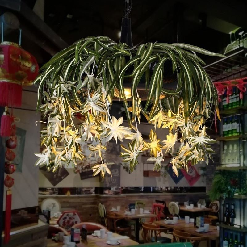 Lámpara colgante para el hogar estilo industrial decorada con plantas artificiales