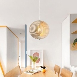 Lámpara colgante moderna de madera de tilo con forma de bola redonda