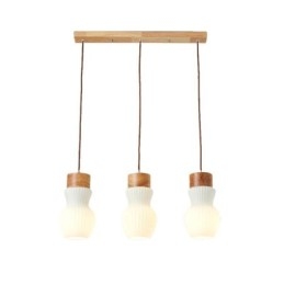 Lámpara colgante de cristal japonesa con decoración creativa.