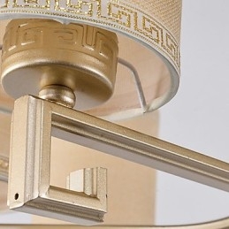 Lámpara de araña de estilo chino con imitación de hierro y cobre.