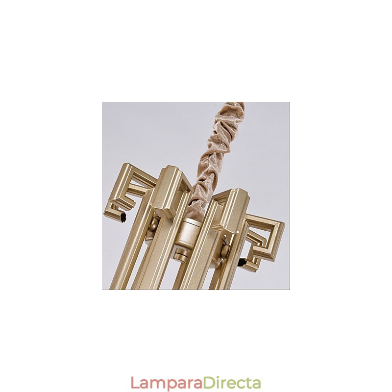 Lámpara de araña de estilo chino con imitación de hierro y cobre.