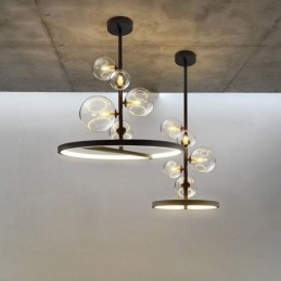 Lámpara colgante moderna con forma de araña de cristal y burbujas