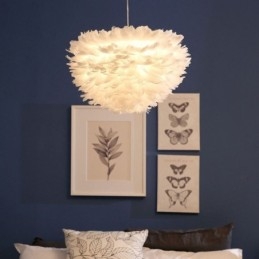 Lámpara colgante decorativa con bonita pluma
