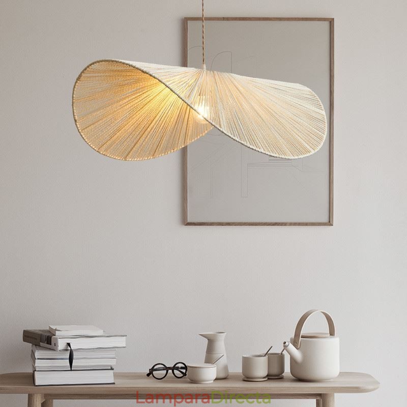 Lámpara colgante retro creativa con forma de sombrero de paja Wabi Sabi y cuerda de cáñamo.