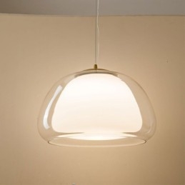 Lámpara colgante moderna y sencilla de cristal transparente con forma de pudín.