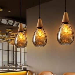 Lámpara colgante con pantalla de cristal en forma de lágrima
