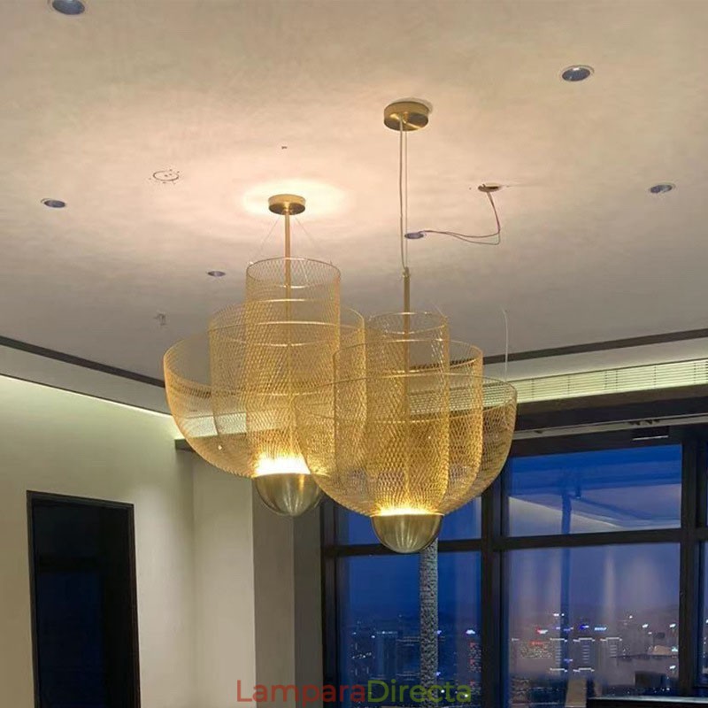 Lámpara colgante decorativa con diseño de rejilla nórdica, creativa y con formas únicas.