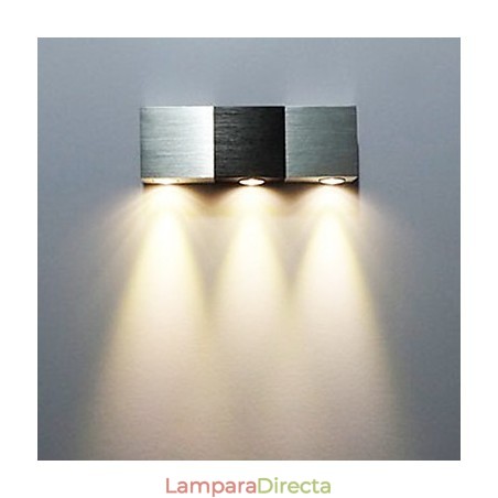 Aplique de pared moderno con luz dispersa, cuerpo rectangular de aluminio Aplique de pared moderno con luz dispersa, cuerpo rectangular de aluminio