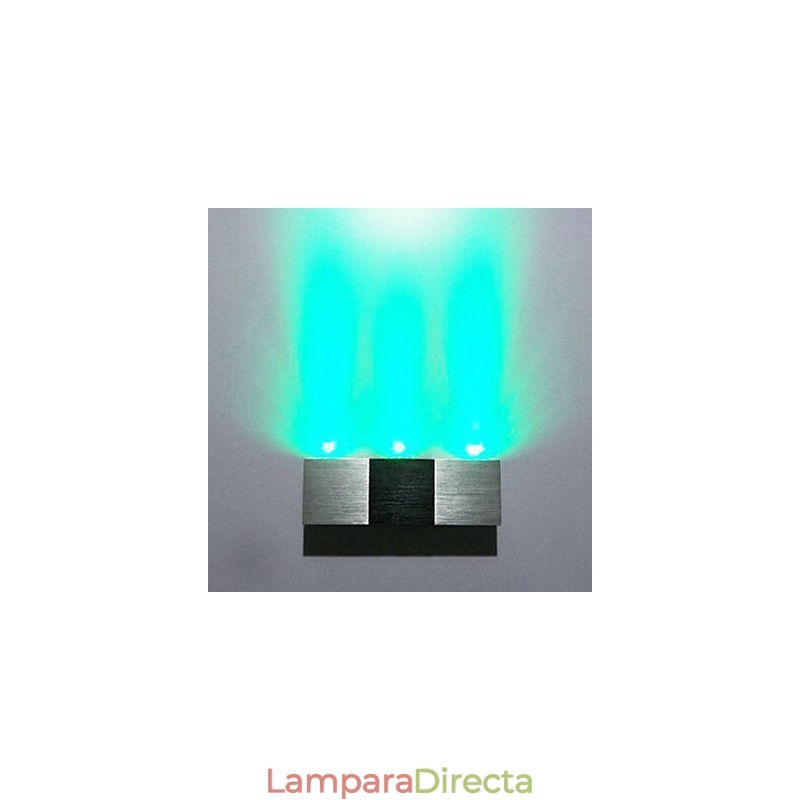 Aplique de pared moderno con luz dispersa, cuerpo rectangular de aluminio
