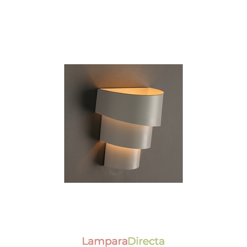 Lámpara de pared de hierro forjado con forma de caracola y dibujos animados, con forma de antorcha, que recuerda a la cabecera de una cama.
