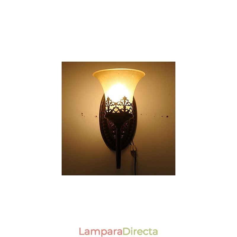 Lámpara de pared de cristal para dormitorio, estilo europeo, de hierro forjado y estilo antiguo.
