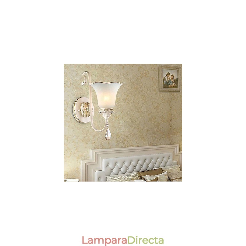 Lámpara de pared para dormitorio de hierro forjado de estilo europeo que restaura formas antiguas.