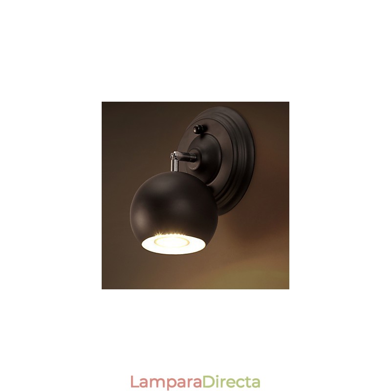 Lámpara de pared creativa de hierro forjado que restaura las antiguas formas de iluminación.