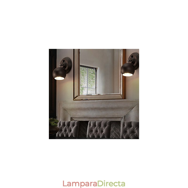 Lámpara de pared creativa de hierro forjado que restaura las antiguas formas de iluminación.