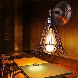 Lámpara de pared de jaula pequeña de estilo industrial que restaura las antiguas costumbres de los pasillos. Lámparas y faroles para pasillos.