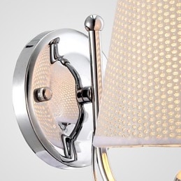 Lámpara de pared de cristal de estilo europeo, creativa, contemporánea y concisa.