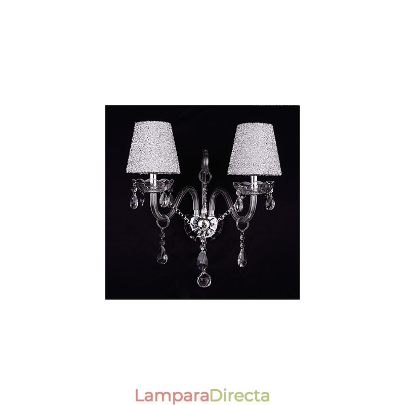 Apliques de pared de cristal de estilo clásico tradicional.