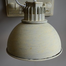 Lámpara de pared de hierro forjado vintage nostálgica a estrenar para balcón, estilo loft, del norte de Europa.