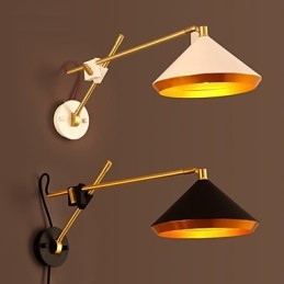 Lámpara de pared plegable con brazo basculante de hierro forjado de estilo rural industrial que restaura las antiguas costumbres.