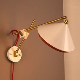 Lámpara de pared plegable con brazo basculante de hierro forjado de estilo rural industrial que restaura las antiguas costumbres.