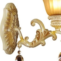 Lámpara de pared de cristal para dormitorio, estilo europeo, de hierro forjado, que restaura formas antiguas.