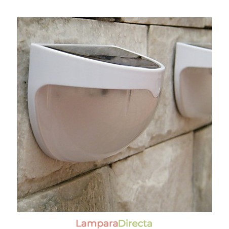 Lámpara de pared solar con control de sonido y luz para jardín, cerca y villa. Lámpara de pared solar con control de sonido y luz para jardín, cerca y villa.
