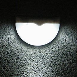 Lámpara de pared solar con control de sonido y luz para jardín, cerca y villa.