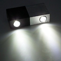 Aplique de pared moderno con diseño elegante mitad plata mitad negro, cuerpo cúbico, 2 luces