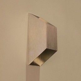 Apliques de pared de metal contemporáneos modernos con diseño de barra creativa trapezoidal doble