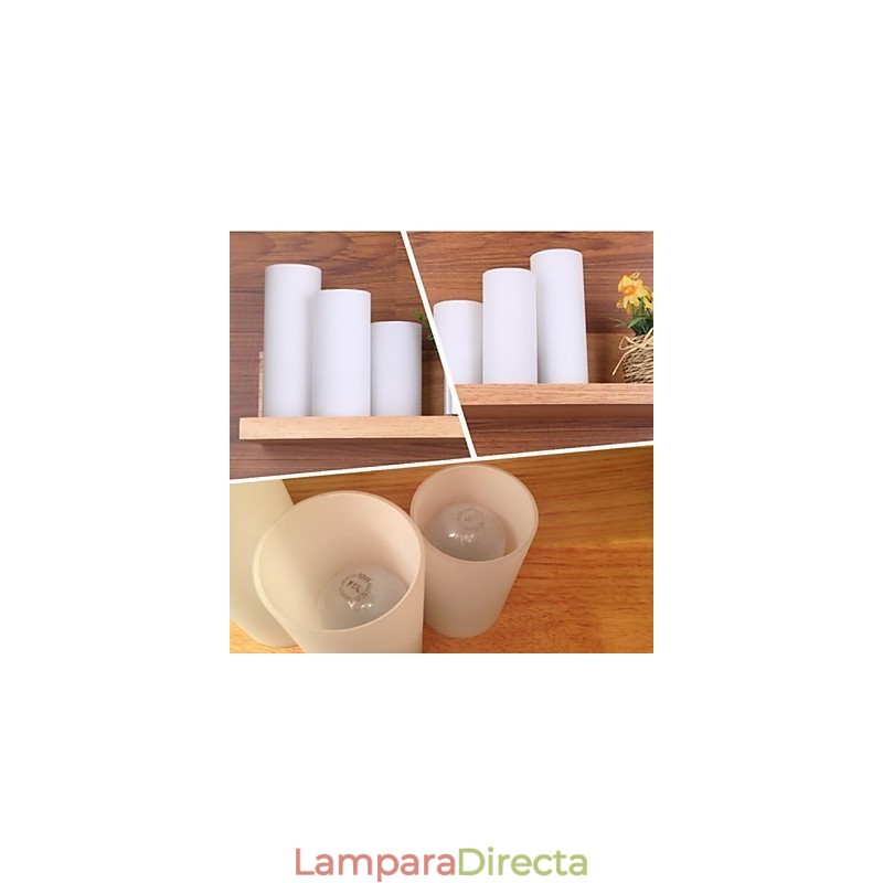 Lámpara de pared de tres luces y cristal