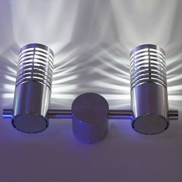 Aplique de pared moderno con luz dispersante, 2 cilindros, barrera de luz.