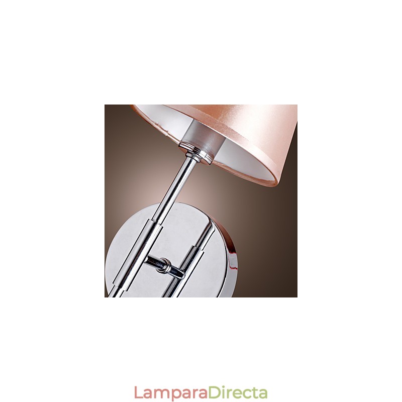 Lámpara de pared de diseño sencillo con luz cálida