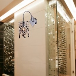 Aplique de pared con elegante gota de cristal