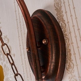 Apliques de pared de estilo mini con pintura rústica tipo cabaña.
