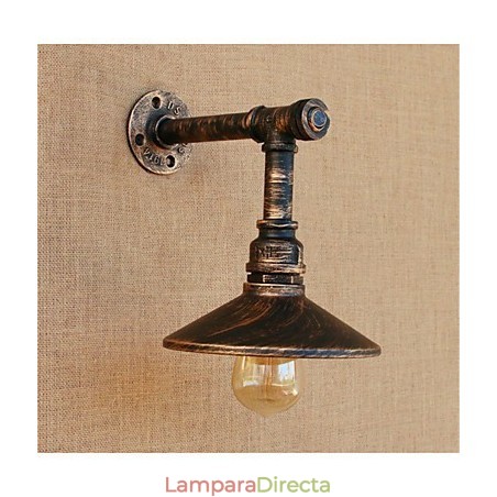 Aplique de pared rústico de latón antiguo estilo campestre para iluminación ambiental. Aplique de pared rústico de latón antiguo estilo campestre para iluminación ambiental.