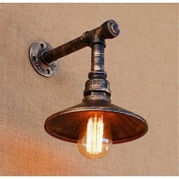 Aplique de pared rústico de latón antiguo estilo campestre para iluminación ambiental.
