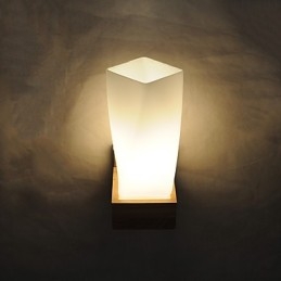 Apliques de pared modernos y contemporáneos para iluminación ascendente.