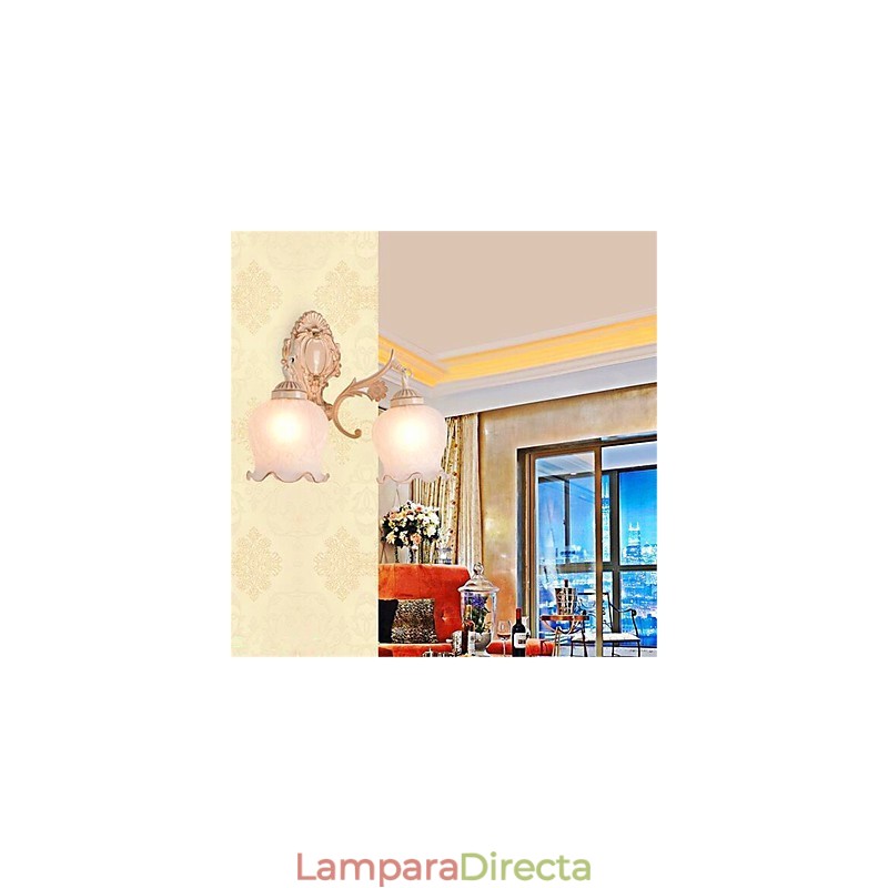Lámpara de pared moderna y contemporánea con protección ocular y acabado galvanizado para brazo oscilante.