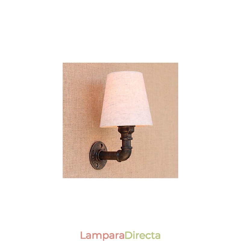 Aplique de pared de latón rústico Lodge para iluminación ambiental.