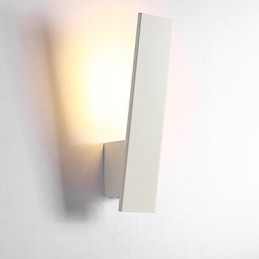 Pintura contemporánea moderna para apliques de pared con luz ambiental.