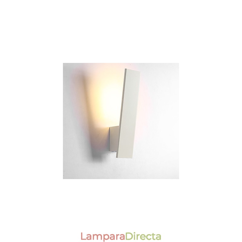 Pintura contemporánea moderna para apliques de pared con luz ambiental.