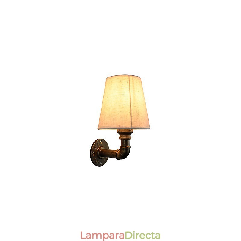Aplique de pared de latón rústico Lodge para iluminación ambiental.