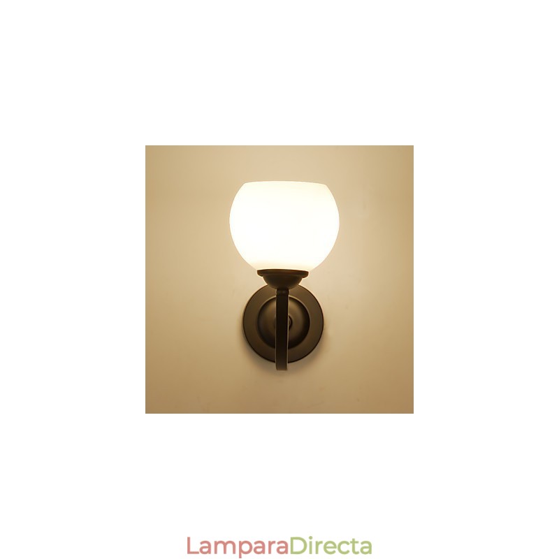 Apliques de pared con luz ambiental y pintura contemporánea moderna