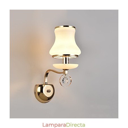 Apliques de pared con iluminación ambiental de cristal, modernos y contemporáneos, con acabado galvanizado. Apliques de pared con iluminación ambiental de cristal, modernos y contemporáneos, con acabado galvanizado.