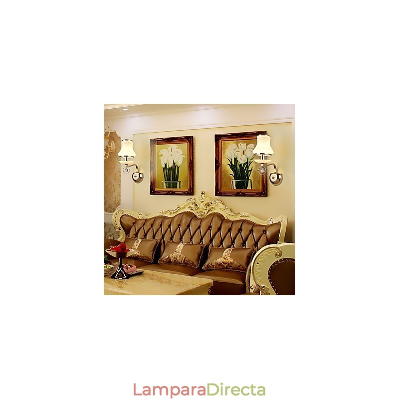 Apliques de pared con iluminación ambiental de cristal, modernos y contemporáneos, con acabado galvanizado.