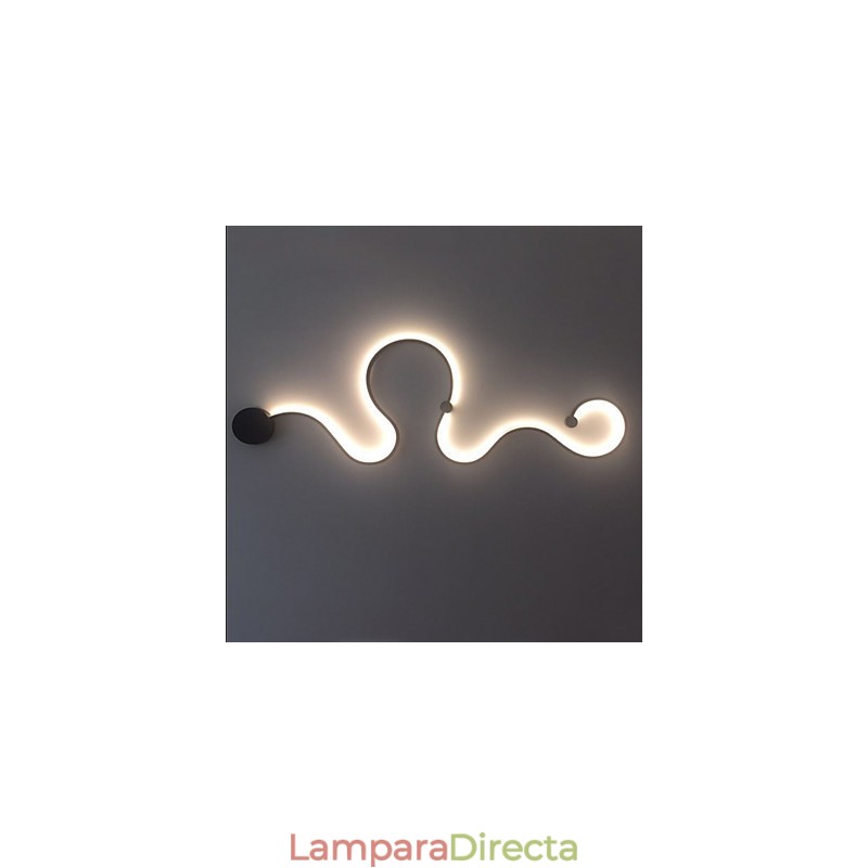 Pintura contemporánea moderna y contemporánea para apliques de pared con luz ambiental.