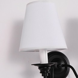 Apliques de pared con luz ambiental de estilo rústico Lodge con acabado en óxido negro para protección ocular.