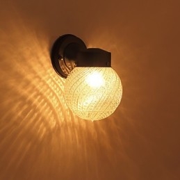 Apliques de pared con luz ambiental estilo mini con acabado moderno y contemporáneo de óxido negro.